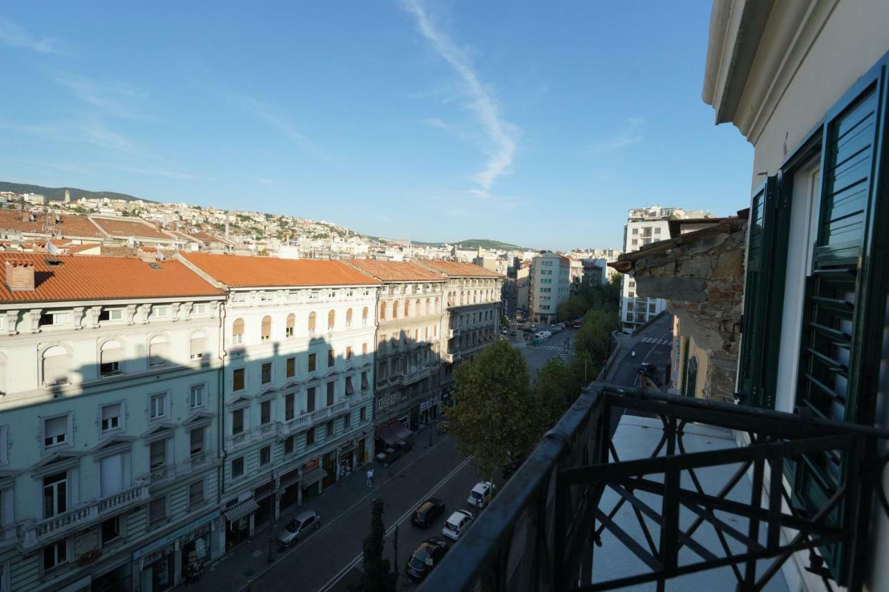 Garibaldino Rooms Trieste Eksteriør bilde