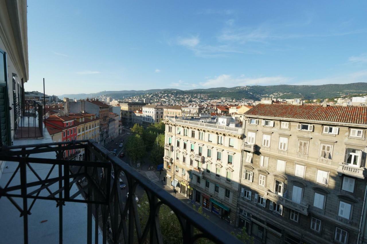 Garibaldino Rooms Trieste Eksteriør bilde