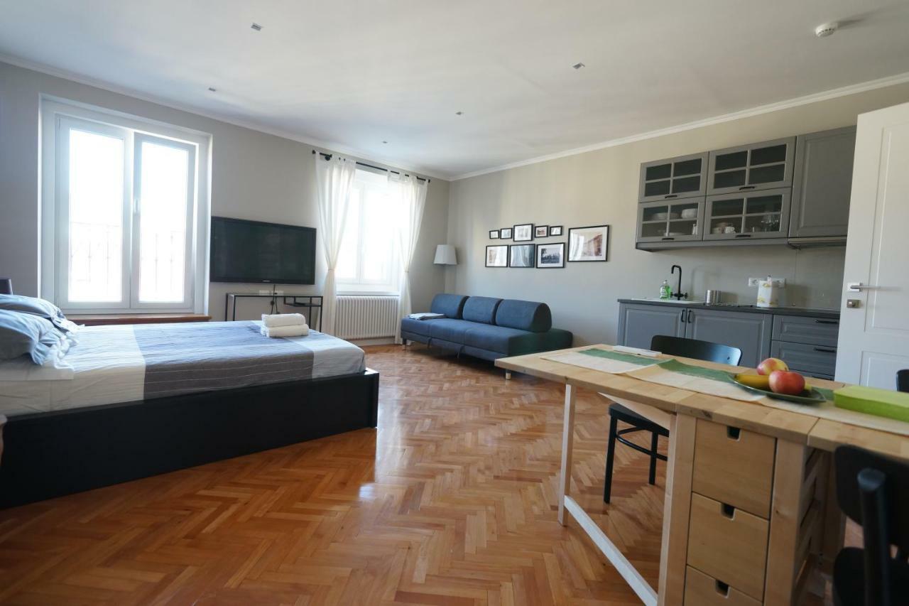 Garibaldino Rooms Trieste Eksteriør bilde